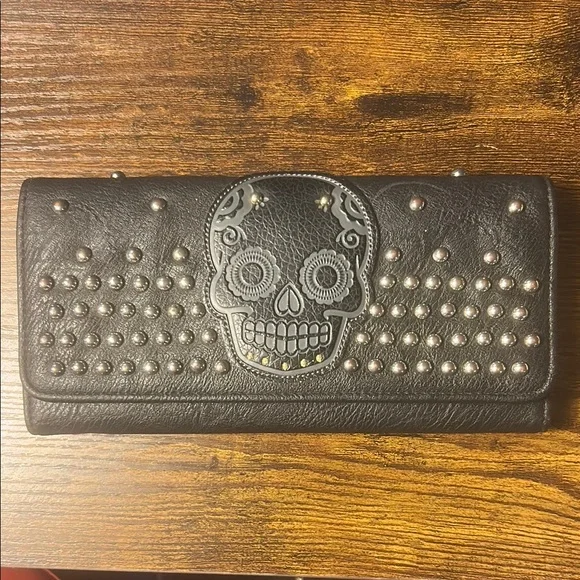 Loungefly Studded Black Sugar Skull Trifold Wallet - Picture 2 of 9